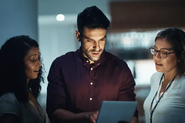 UAE Leads Tech Investment in 2024 Despite Global Downturn