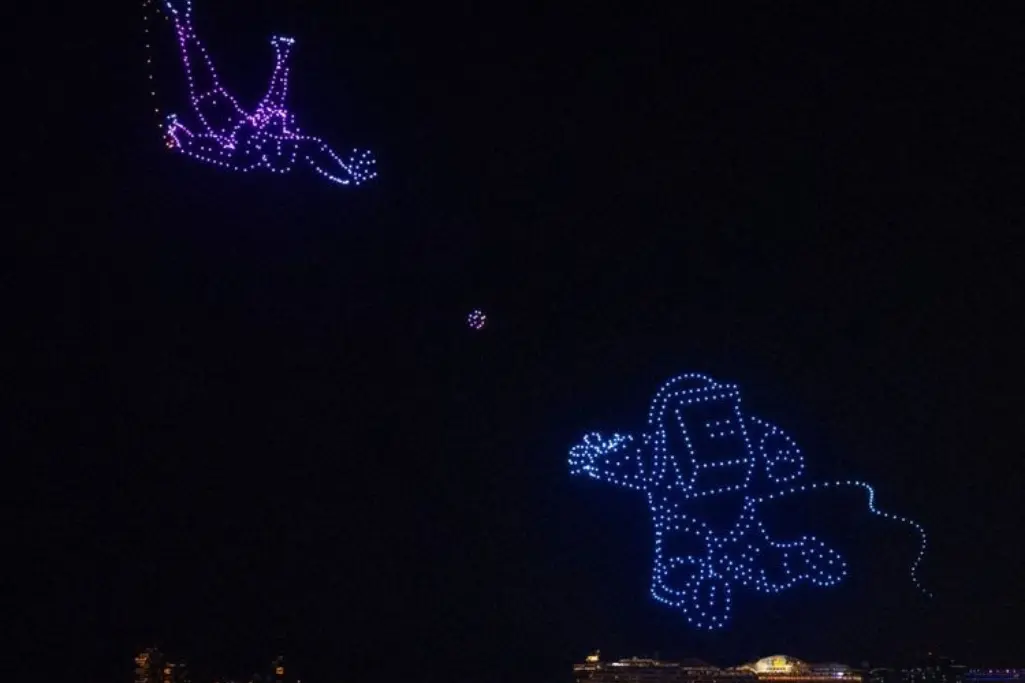 DSF Drones Show lighting up Dubai’s skyline